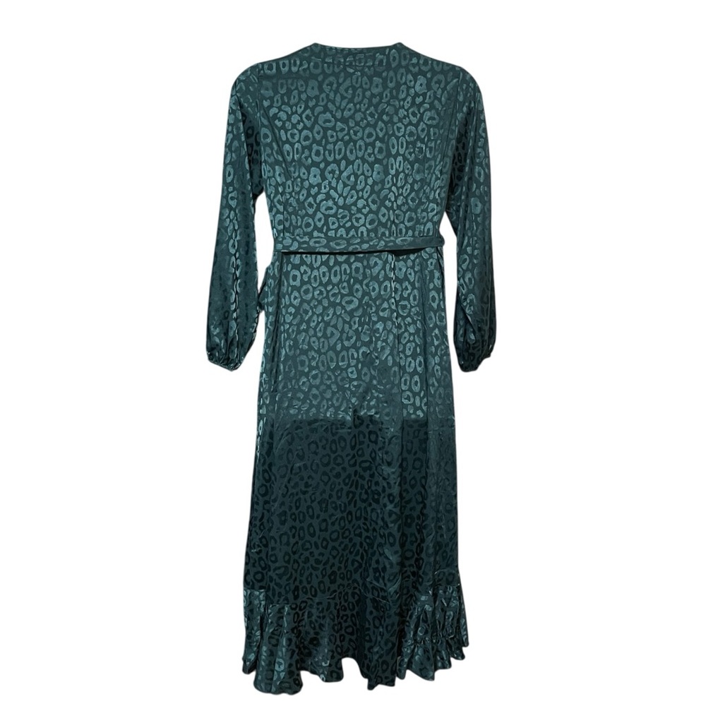 Simple Plus Emerald Green Leopard Print Long Slee… - image 2